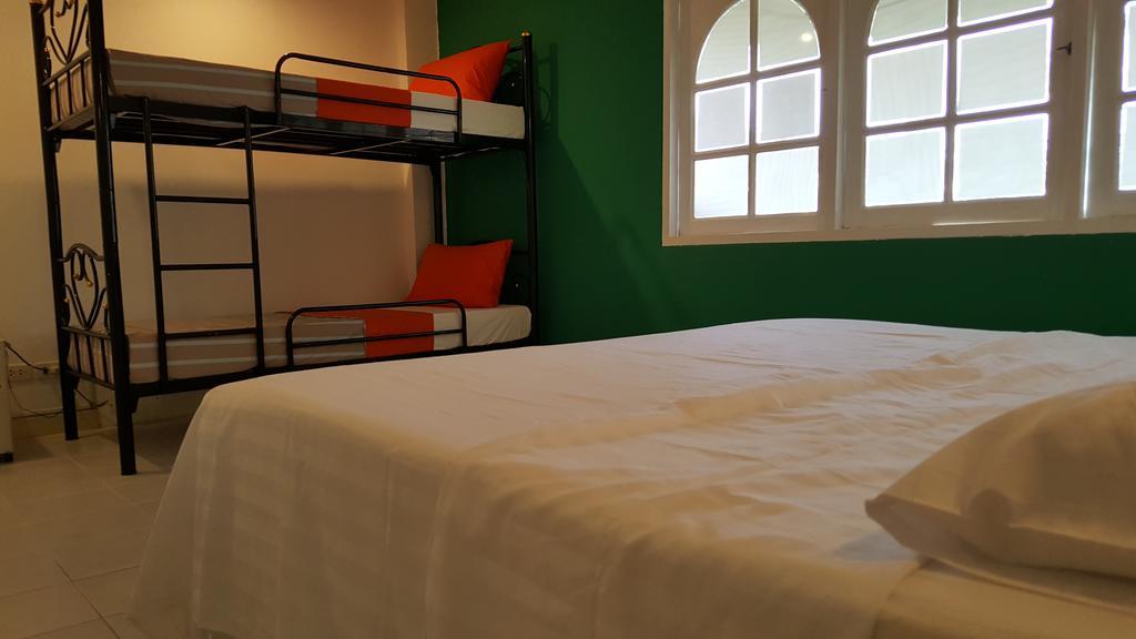 Mr.Sea In Bangkok Hostel Luaran gambar